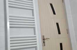 Apartament 2 camere, etaj intermediar, parcare, zona Petrom!