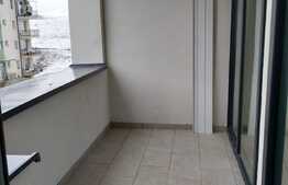 Apartament 2 camere, etaj intermediar, parcare, zona Petrom!