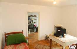 2 camere de vanzare, zona Piata Hermes