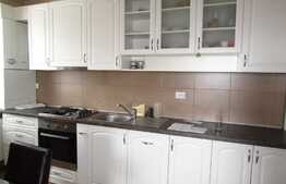 Apartament 3 camere, 75 mp, zona Centrala! Loc de parcare!