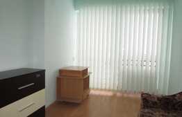 Apartament 3 camere, zona linistita, parcare, terasa, 62 mp utili, zona Nora