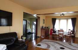 De vanzare casa cuplata 200 mp, garaj, teren 373 mp, finisata si mobilata,la cheie, zona strazii Campului