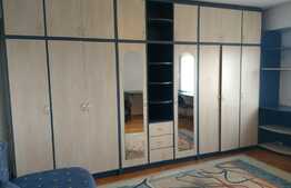 Apartament 3 camere, decomandat, 80 mp, A.C., zona strazii Nicolae Titulescu