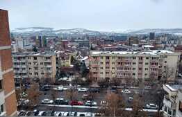 Apartament 3 camere, decomandat, 80 mp, A.C., zona strazii Nicolae Titulescu