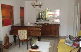 Apartament 4 camere, etaj intermediar, zona strazii Mogosoaia