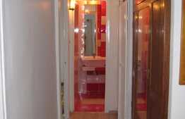 Apartament 4 camere, etaj intermediar, zona strazii Mogosoaia