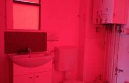 Spatiu comercial, 80 mp, cu vitrina la strada!