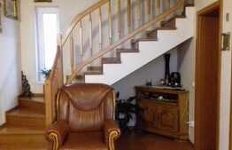 Casa individuala, 164 mp, 485 mp teren, zona de case!