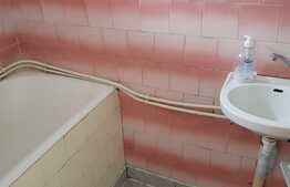 Garsoniera, 40 mp, curte, parcare, zona strazii Maramuresului