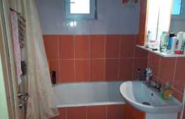 Apartament 4 camere, 80 mp, decomandat, zona strazii Aurel Vlaicu