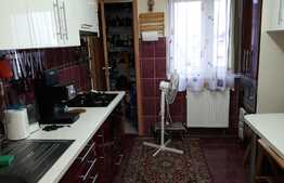 Apartament 4 camere, 80 mp, decomandat, zona strazii Aurel Vlaicu