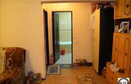 2 cam in zona linistita din Floresti!