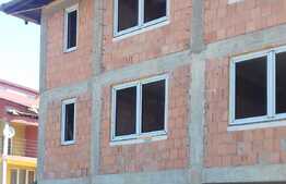 Duplex modern 150 mp utili, teren 250 mp, zona de case, acces autobuz!