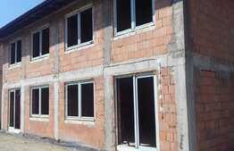 Duplex modern 150 mp utili, teren 250 mp, zona de case, acces autobuz!