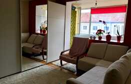 Apartament 3 camere, 55 mp utili, garaj, zona Coloane.