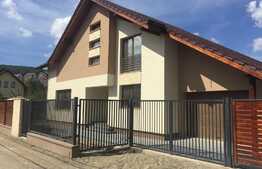 Casa cu 5 camere, 167 mp, 495 teren, garaj, imobil nou, zona strazii Campului