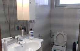 Apartament 2 camere, 54 mp si gradina 20 mp! Zona VIVO! Loc de parcare!