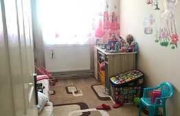 Apartament 3 camere, 67 mp, decomandat, parcare si boxa, zona Piata Ion Mester