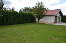 Casa de 500 mp utili cu 1100 mp de teren!