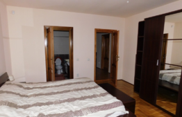 Casa de 500 mp utili cu 1100 mp de teren!