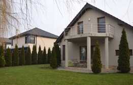 Casa de inchiriat in cartier rezidential din Floresti! 