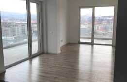 Apartament 3 camere, 82 mp, terasa 20 mp, totul nou, zona Grand Hotel Italia