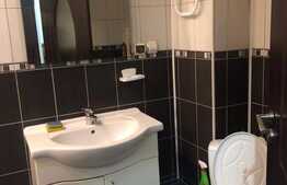 Apartament de vanzare, 2 camere, 49 mp, terasa 18 mp , Zona Porii ! 