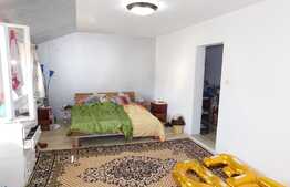 Doua case de nedespartit