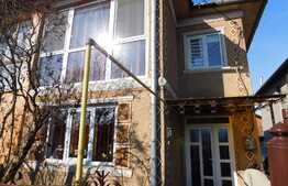 Doua case de nedespartit