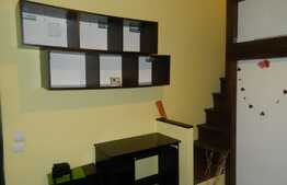 Garsoniera+mezanin, 30 mp, decomandat, zona strazii Bucuresti