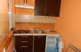 Garsoniera+mezanin, 30 mp, decomandat, zona strazii Bucuresti