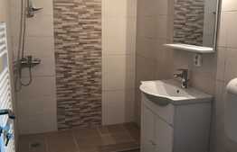 Apartament 3 camere decomandate, 70 mp, imobil nou, zona Vivo