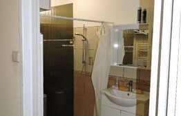 Apartament 3 camere 70 mp, zona Casa de Cultura a Studentilor