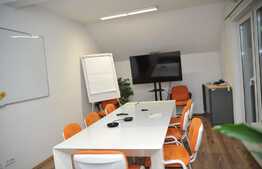 Casa individuala, 328 mp, 400 mp teren, ideal pentru clinica sau birou firma!