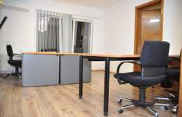 Casa individuala, 328 mp, 400 mp teren, ideal pentru clinica sau birou firma!