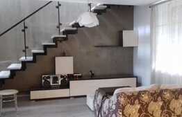 Casa insiruita, curte comuna, 140 mp utili, 300 mp teren, zona centrala!