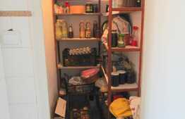 Apartament 4 camere, 105 mp, gradina de 54 mp, boxa, garaj, zona Piata Engels 