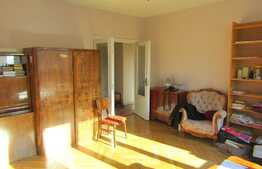 Apartament 4 camere, 105 mp, gradina de 54 mp, boxa, garaj, zona Piata Engels 