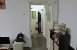De vanzare apartament 3 camere, 40 mp, zona Piata Hermes