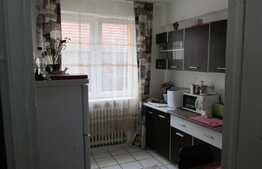 De vanzare apartament 3 camere, 40 mp, zona Piata Hermes