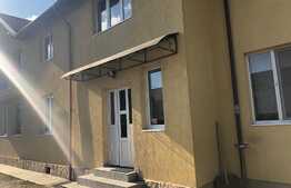 Spatiu birouri, 440mp, 700mp curte, strada principala, Floresti