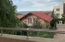 Apartament 5 camere,145 mp, finisat, parcare, zona Hasdeu