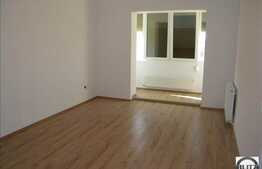 Pret rezonabil la 52 mp decomandat!