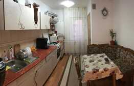 Apartament 3 camere, 65 mp, zona strazii Dambovitei