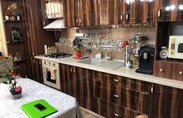 Apartament 3 camere, 74 mp, 2 parcari cu CF, zona Tineretului!