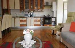 Doar pentru tine... apartament cu terasa si loc de parcare inclus in pret