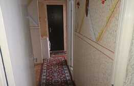 Apartament 3 camere, etaj intermediar, zona strazii Parang