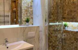  Apartament de vanzare, 3 camere , 69 mp , LUX , Zona Vivo ! 