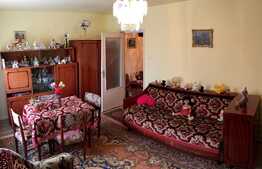 Apartament de vanzare, 2 camere decomandate 54 mp, etaj intermediar, zona Kaufland!