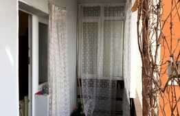 Apartament de vanzare, 2 camere decomandate 54 mp, etaj intermediar, zona Kaufland!